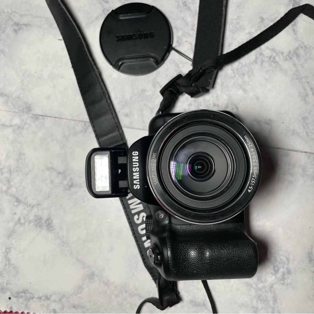 Samsung Smart Camera - Picture 2 of 5